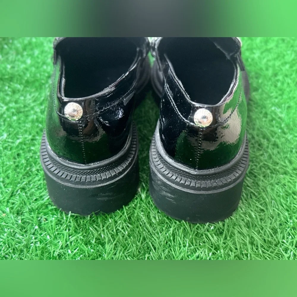 Vince Camuto‎ Kids Black Loafers with Silver Chain Size 3